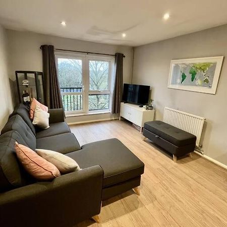 Immaculate 2 Bed Flat With Free Parking! Apartment Watford  Luaran gambar